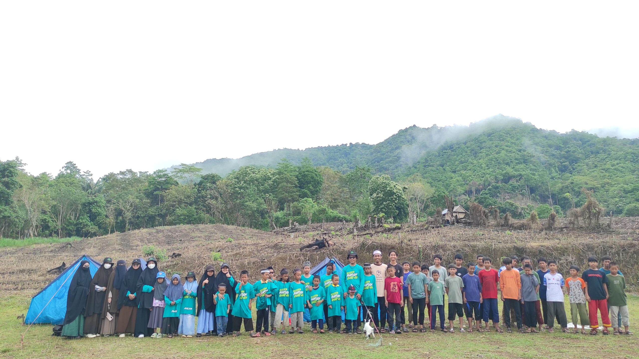 Rihlah Qur’aniyyah Siswa SD Hafizh Al-Qurbah Bone: Camping dan Tadabbur Alam di Puncak Bulu Kalamiseng